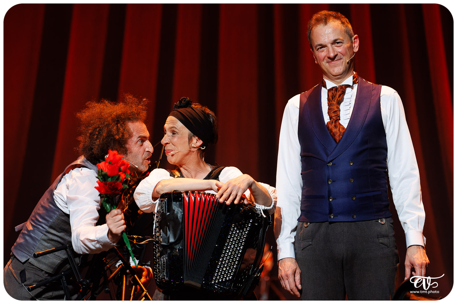 LA CLAQUE (FRED RADIX)